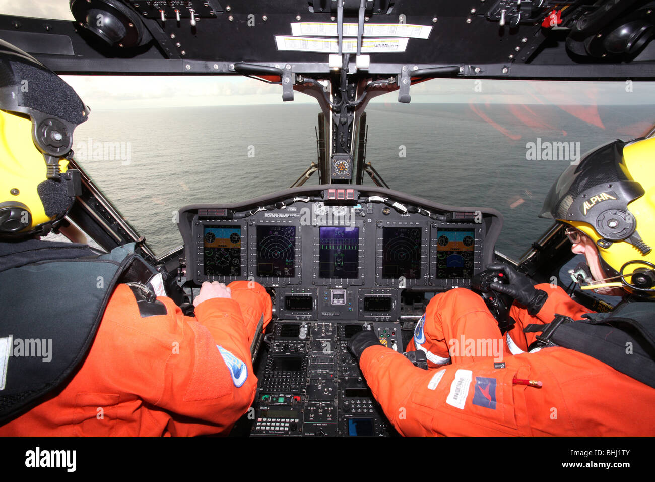 Hélicoptère Sikorsky S 92 utilisé par les garde-côtes britanniques de recherche et sauvetage, de l' établissement"Sumburgh basé au en Shetland, au large de la côte écossaise Banque D'Images Hélicoptère Sikorsky S 92 utilisé par les garde-côtes britanniques de recherche et sauvetage, de l' établissement"Sumburgh basé au en Shetland, au large de la côte écossaise Banque D'Images