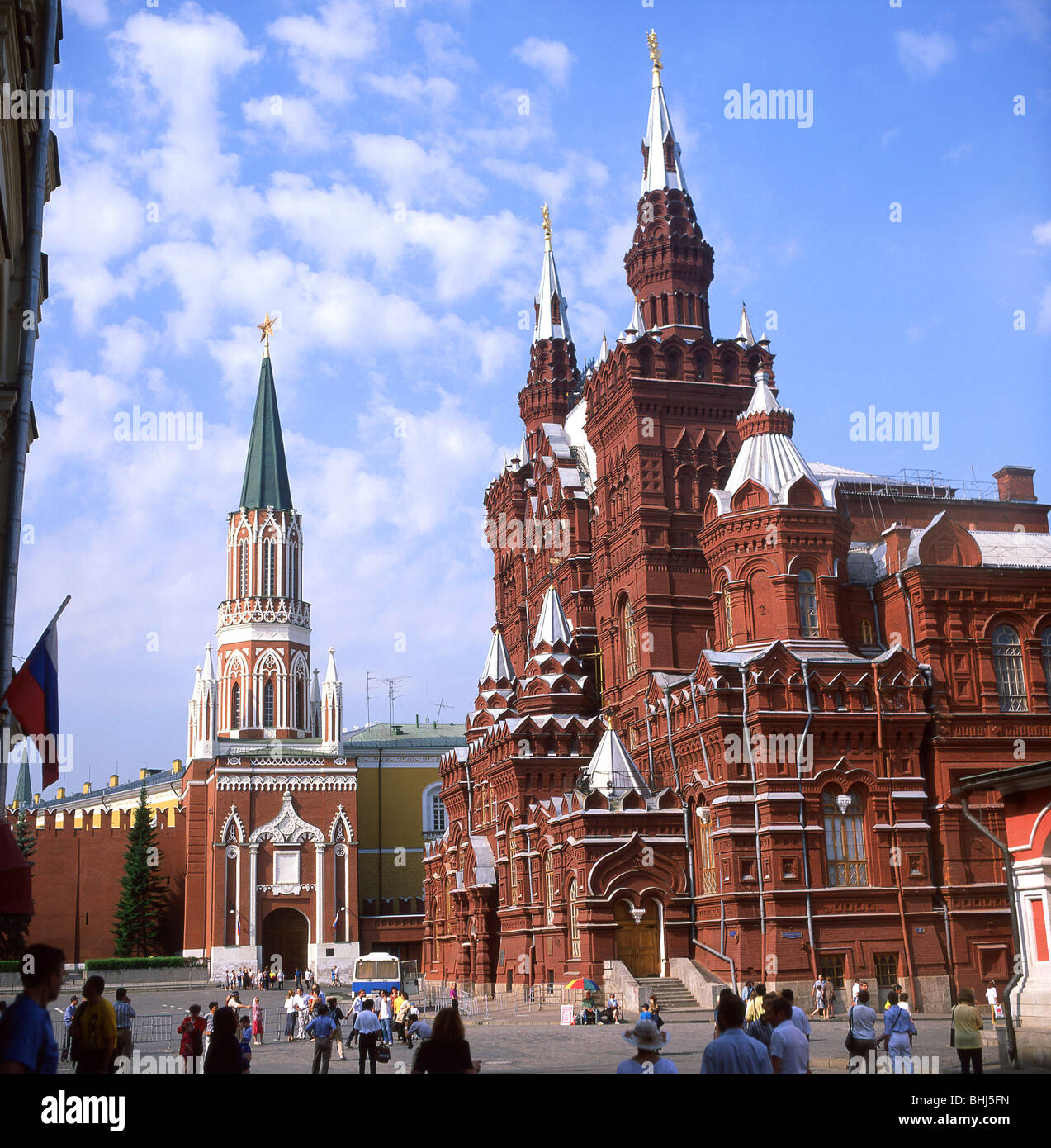 Musée historique d'État et la Tour Nikolaskaïa (Saint-Nicolas), place Rouge, Moscou, District fédéral central, Russie Banque D'Images