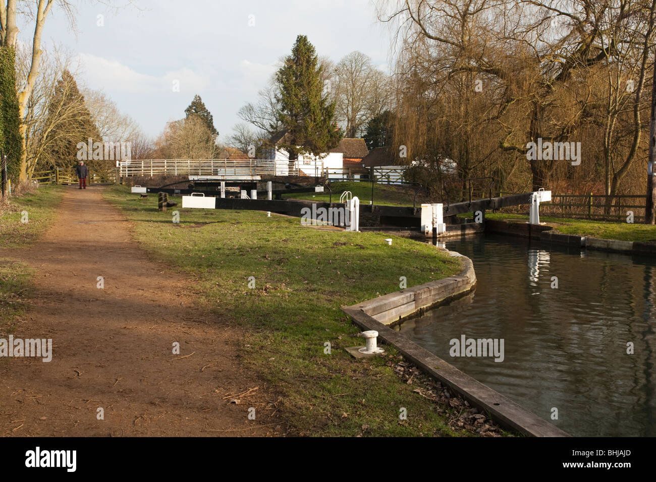 Kintbury serrure sur le canal Kennet et Avon, Berkshire, Royaume-Uni Banque D'Images