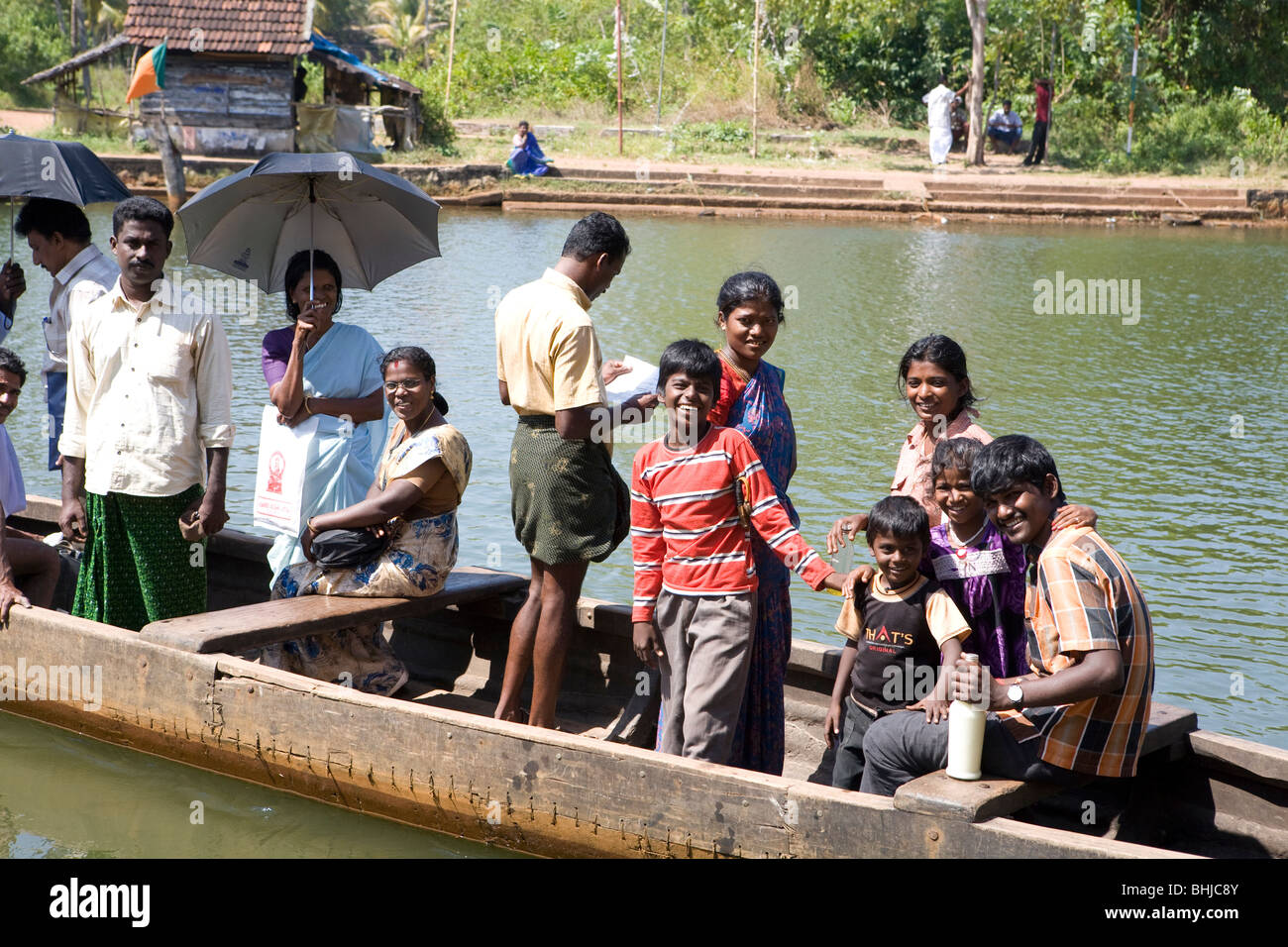 Ferry bateau Inde du sud Kerala backwaters Keralan Banque D'Images