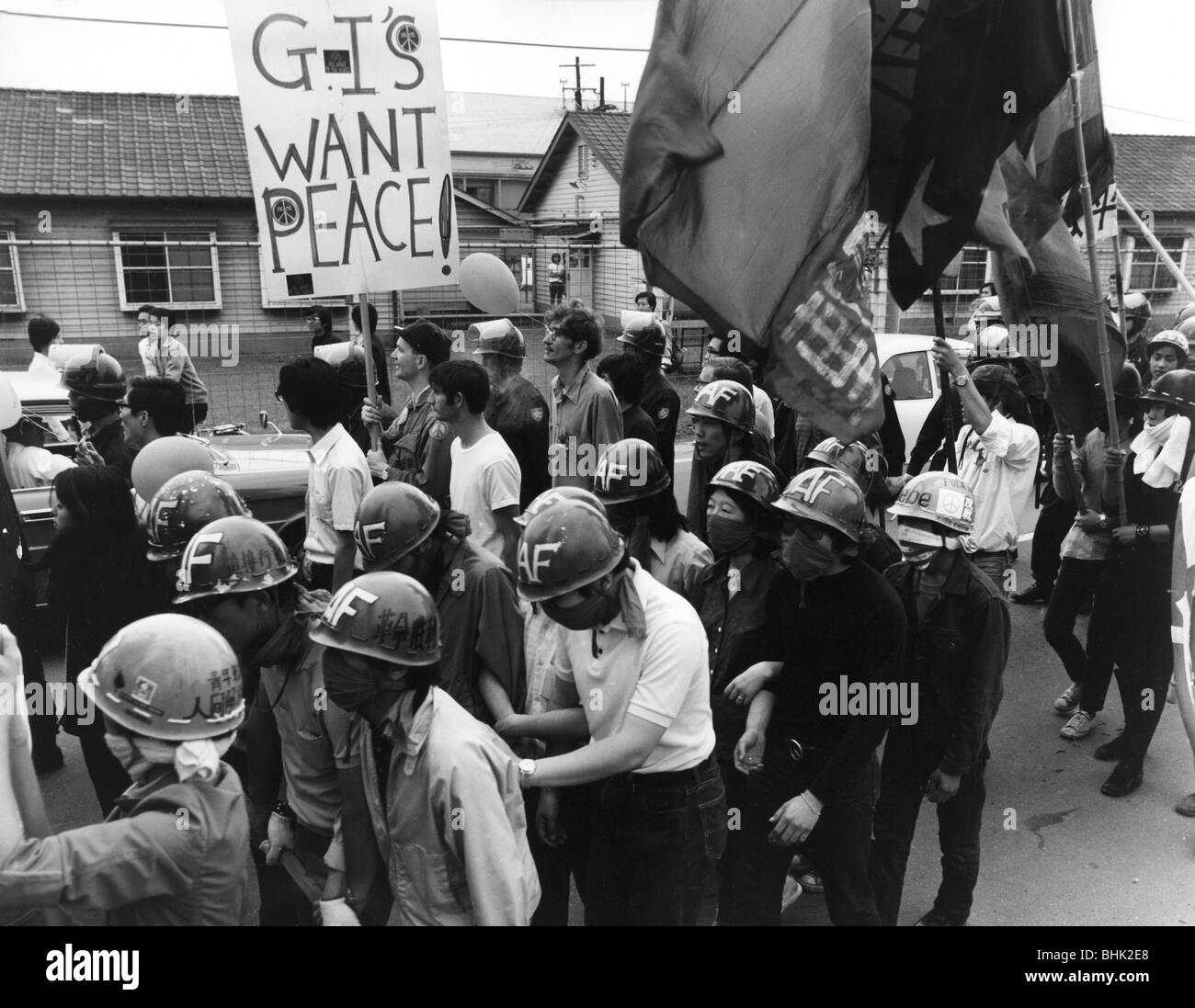 Géographie / voyages, Japon, politique, manifestations, étudiants manifestant contre la guerre au Vietnam, Tokyo, 1971, Banque D'Images