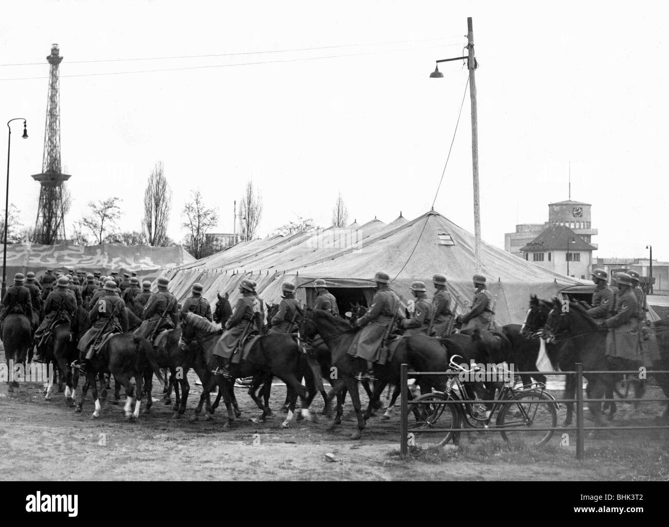 Nazisme / National socialisme, militaire, Wehrmacht, armée, spectacle de chevaux au Deutschlandhalle, Berlin, printemps 1937, Banque D'Images