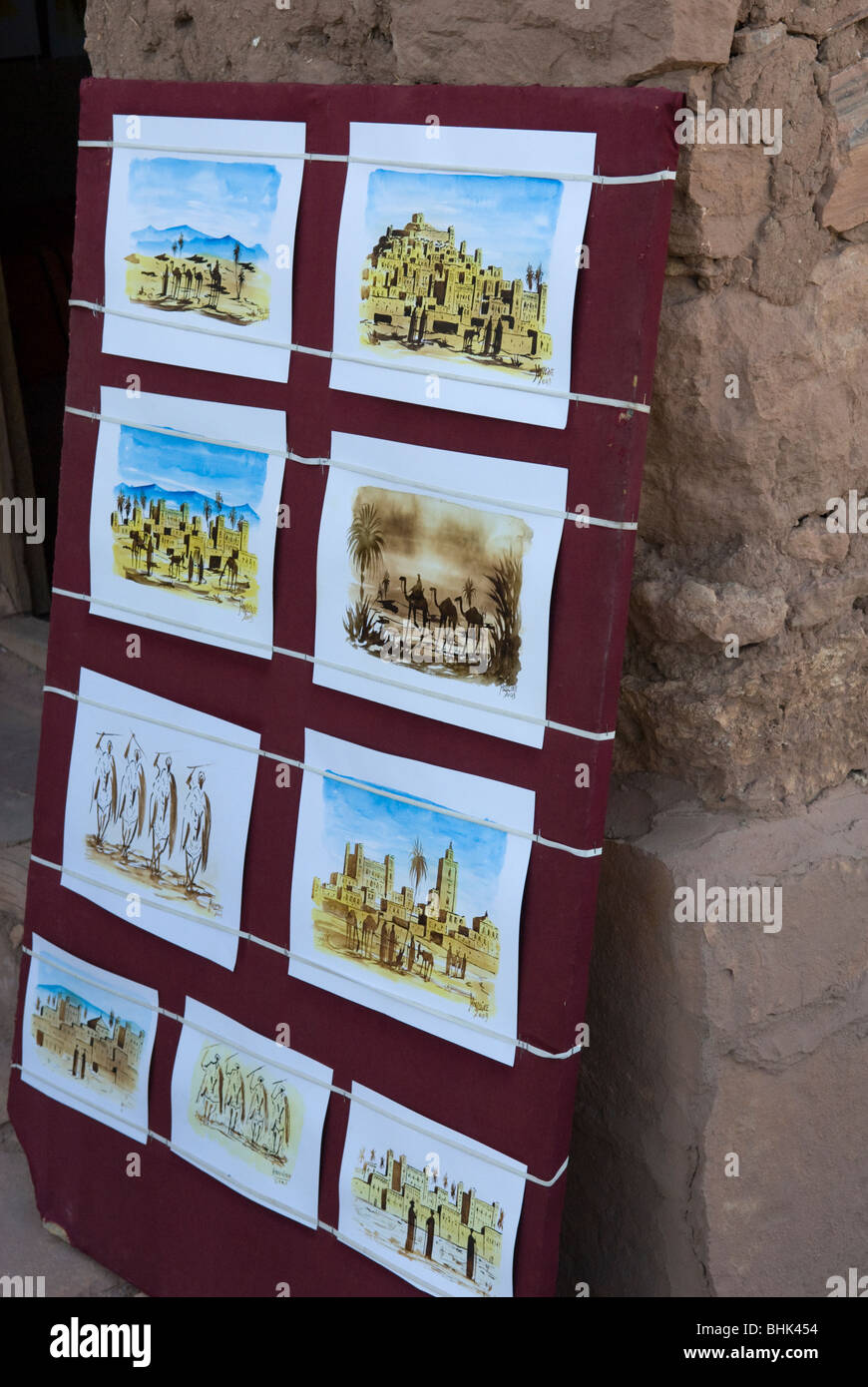 Couleur de l'eau peintures à l'Ait Benhaddou, Ouarzazate, Maroc. Banque D'Images