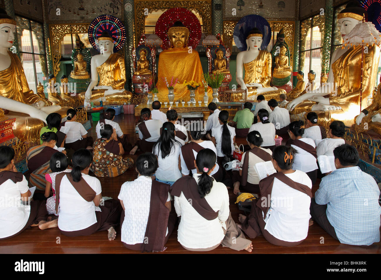 Myanmar Birmanie Yangon Yangon Shwedagon historique historique monument bouddhiste religous Banque D'Images