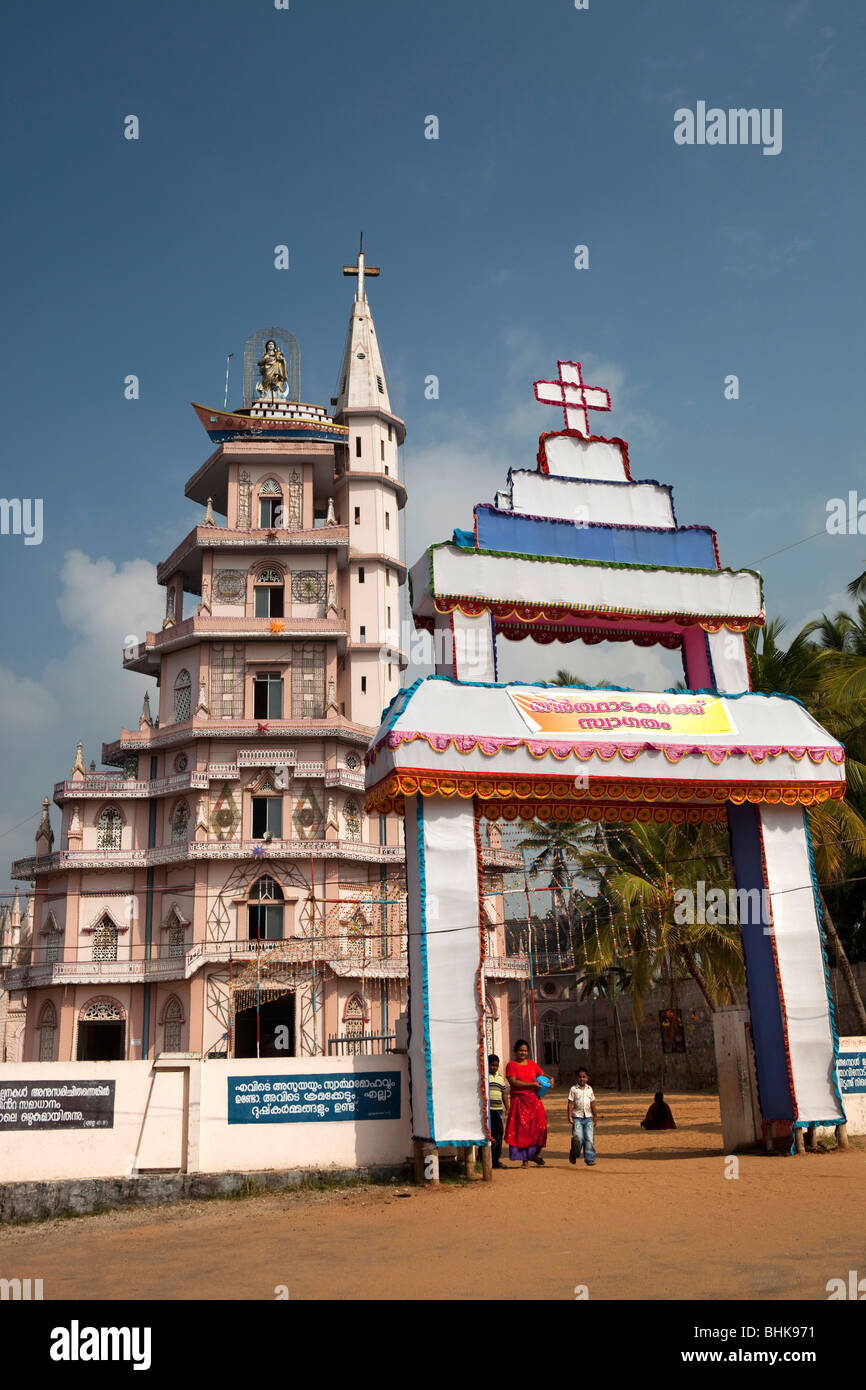 L'Inde, le Kerala, Kovalam Kovalam, village de pêcheur de St Mary's Church Banque D'Images