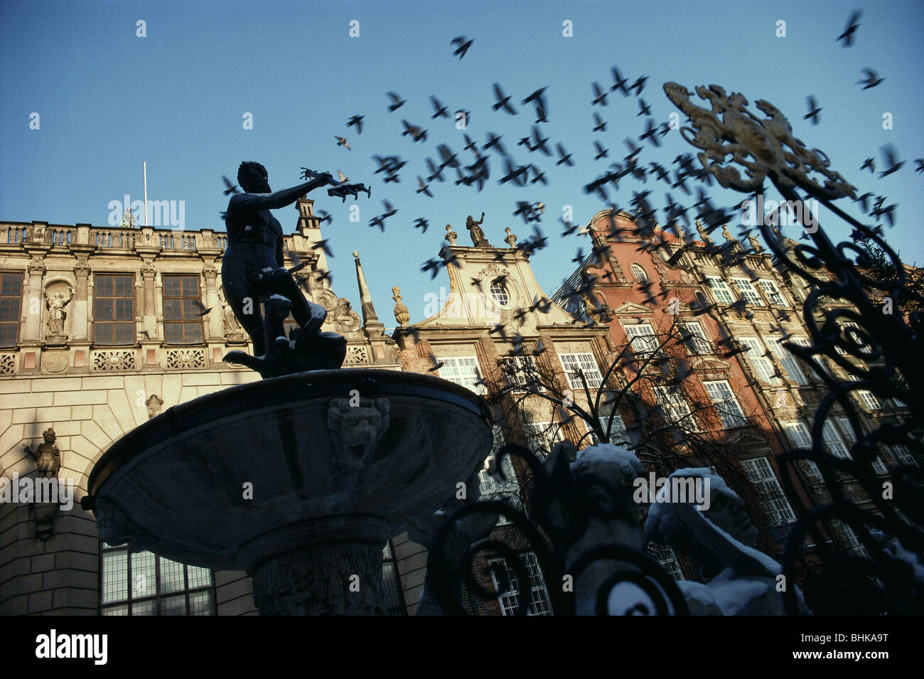 Gdansk. La Pologne. Fontaine de Neptune sur la vieille ville de marché. Banque D'Images