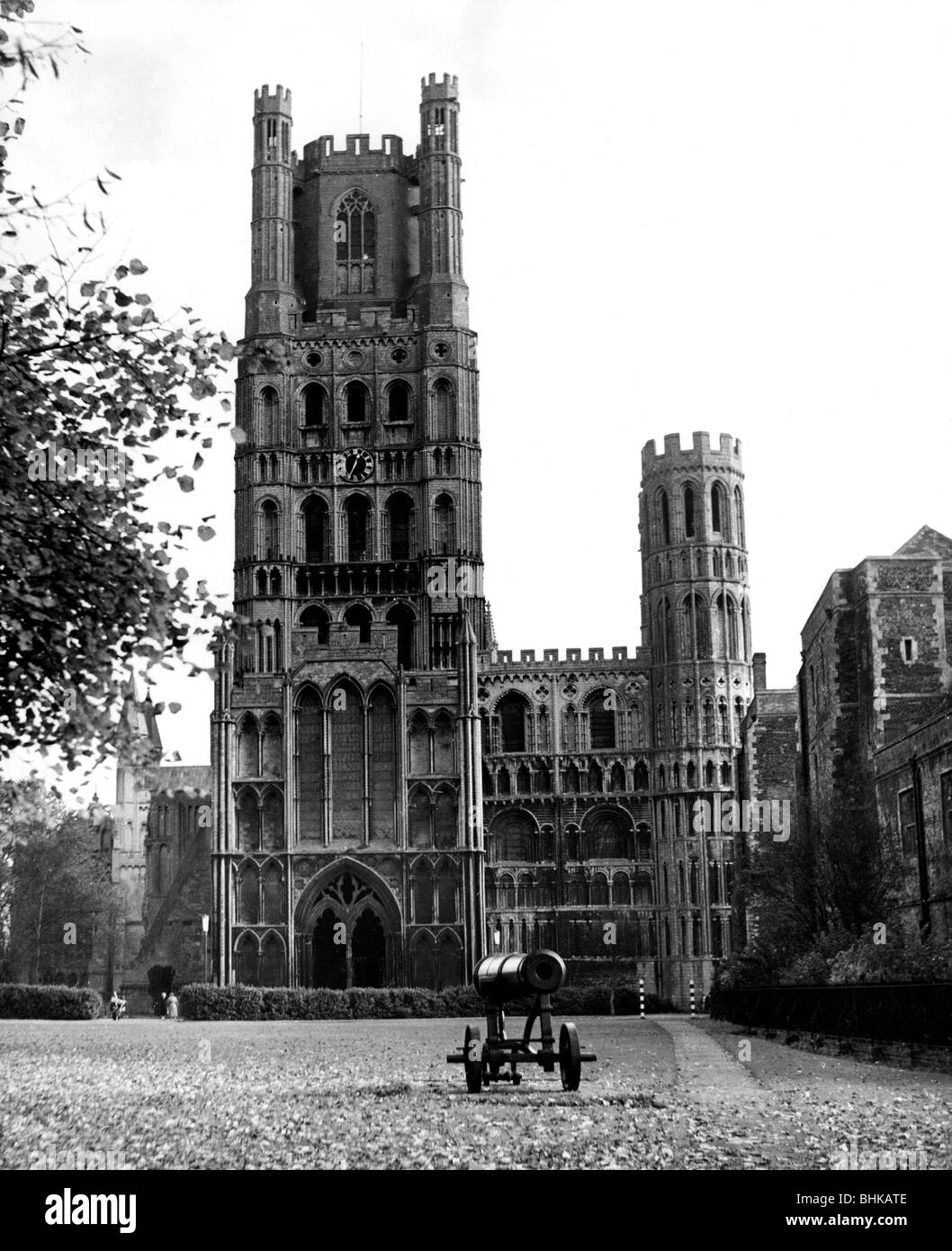 Géographie / voyage, Grande-Bretagne, Ely, églises, la cathédrale de la Sainte Trinité et Indivise d'Ely, vue extérieure, vers 1960, Banque D'Images
