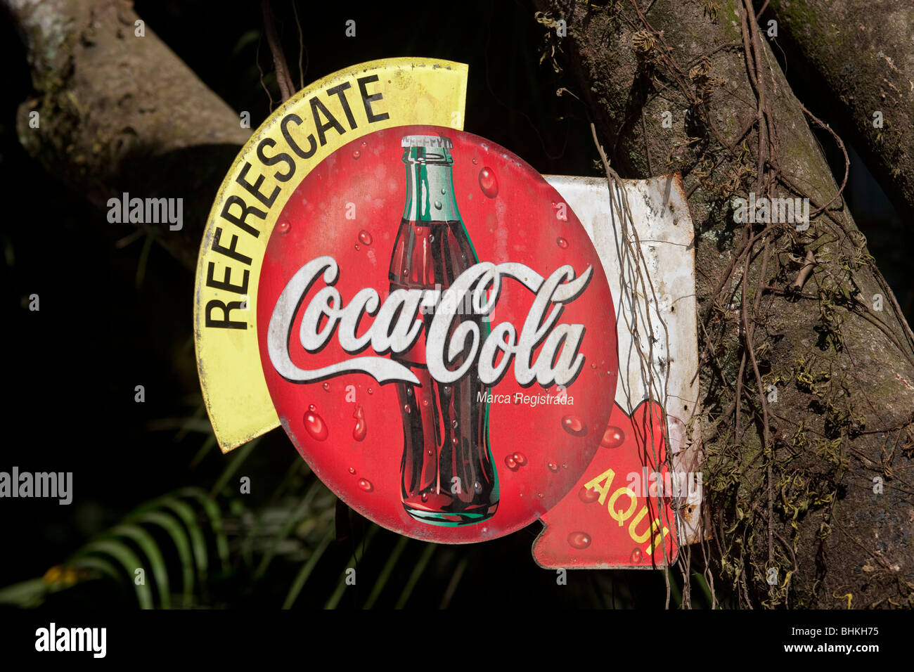 Vieux signe à Dominical Coca-Cola, Costa Rica Banque D'Images