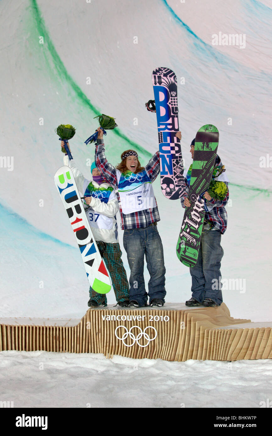 Shaun White (USA), gagne la médaille d'or chez les hommes snowboard halfpipe event aux Jeux Olympiques d'hiver de 2010 Banque D'Images