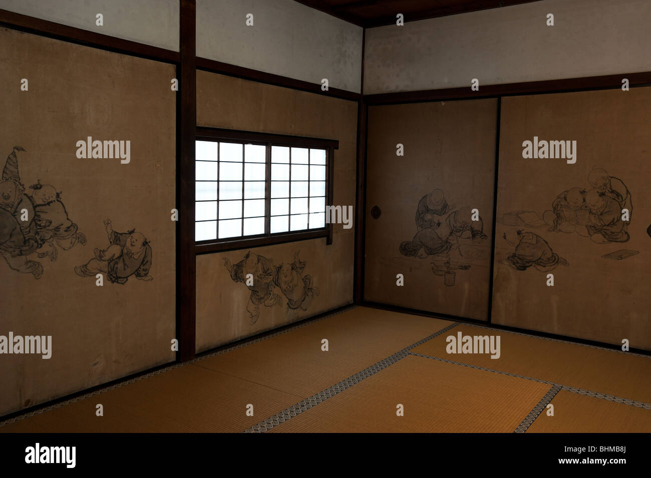 Les garçons chinois à jouer par Tamura Gessho décore les murs d'une chambre au Temple Kennin-ji, Kyoto, Japon Banque D'Images