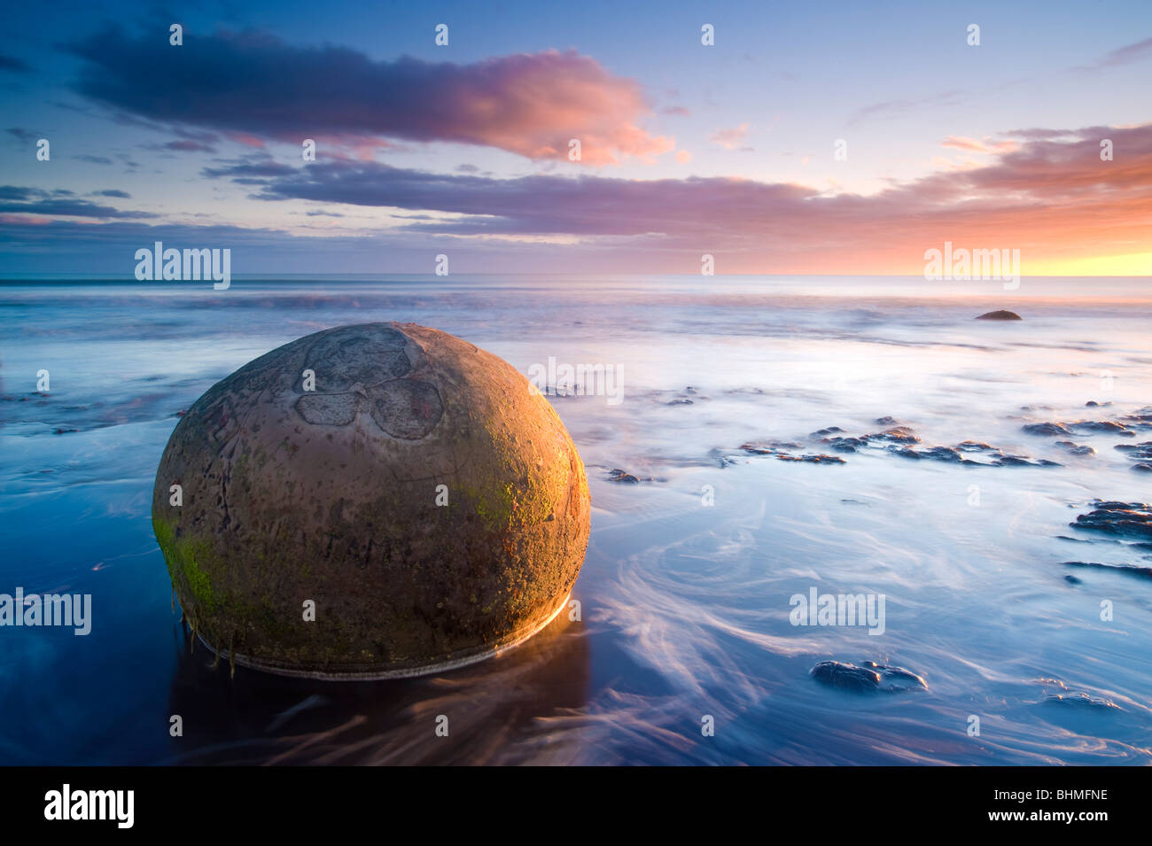 Moeraki Boulders, Otago, île du Sud, Nouvelle-Zélande Banque D'Images