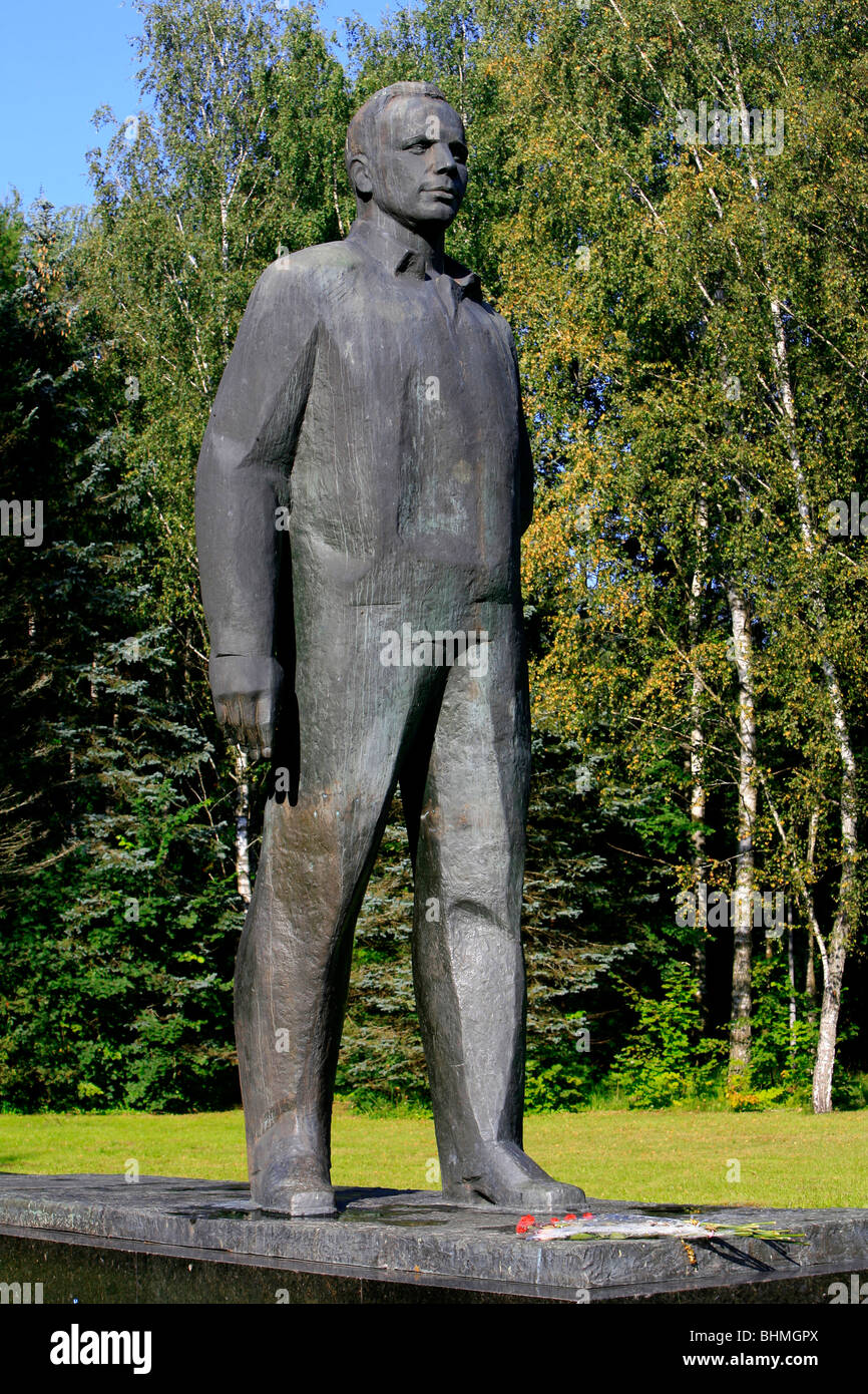 Statue de Yuri Gagarin (1934-1968) à la Cité des étoiles, en Russie Banque D'Images