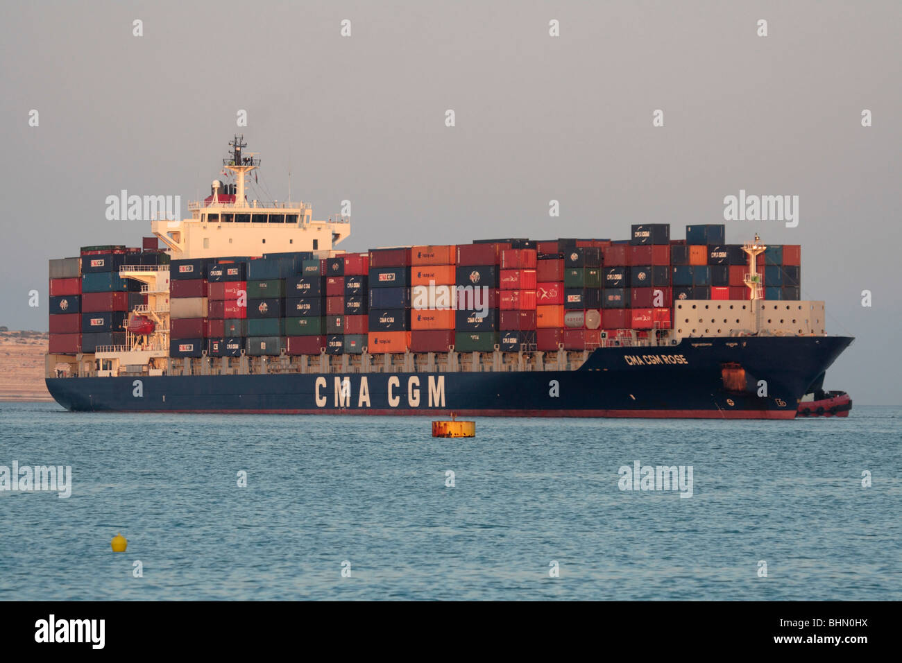 Les transports maritimes de marchandises. Le porte-conteneurs CMA CGM Rose Banque D'Images