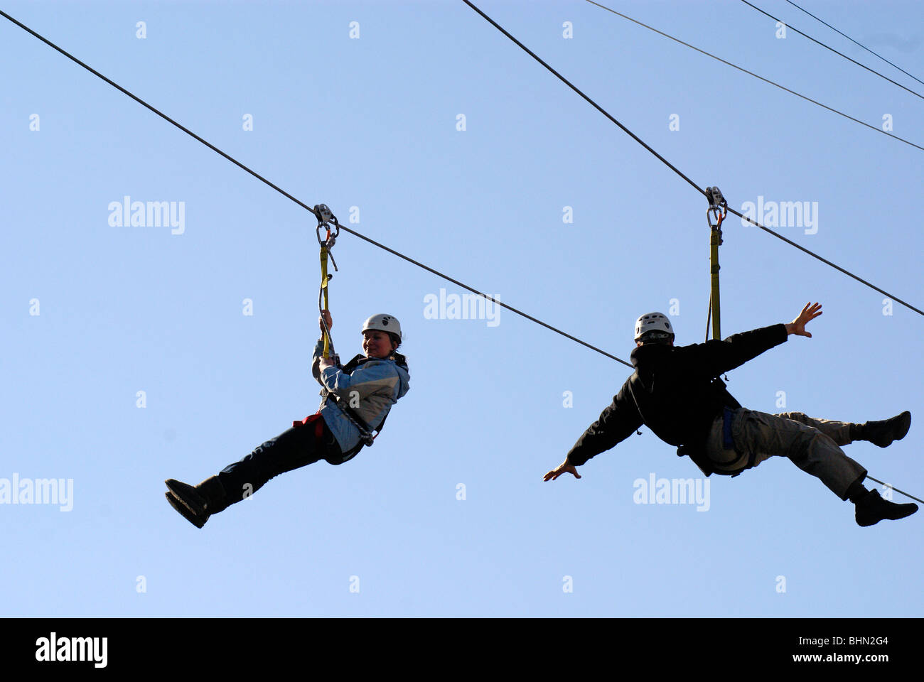 Plus de personnes tyrolienne Robson Square pendant les Jeux Olympiques d'hiver de 2010, Vancouver, Colombie-Britannique, Canada Banque D'Images