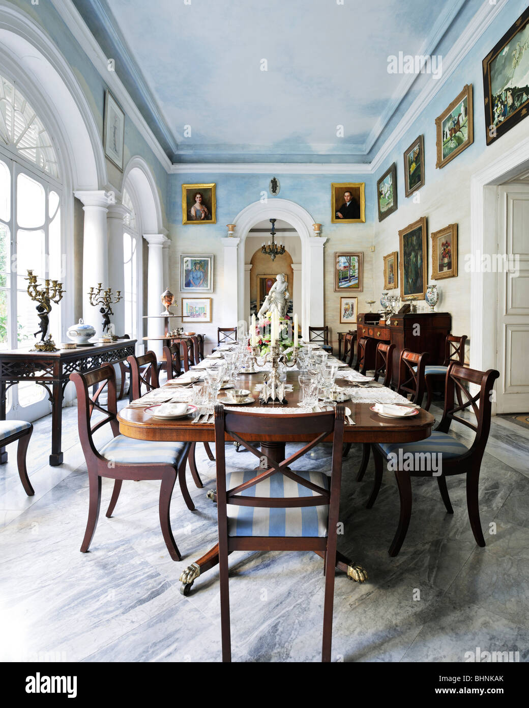 Salle à manger d'été, la Casa Rocca Piccola Banque D'Images