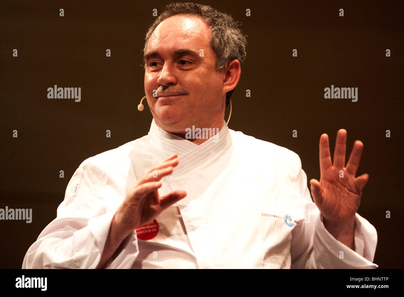 Le célèbre chef Ferran Adria du restaurant El Bulli à un forum gastronomique de Gérone, Catalogne, Espagne Banque D'Images
