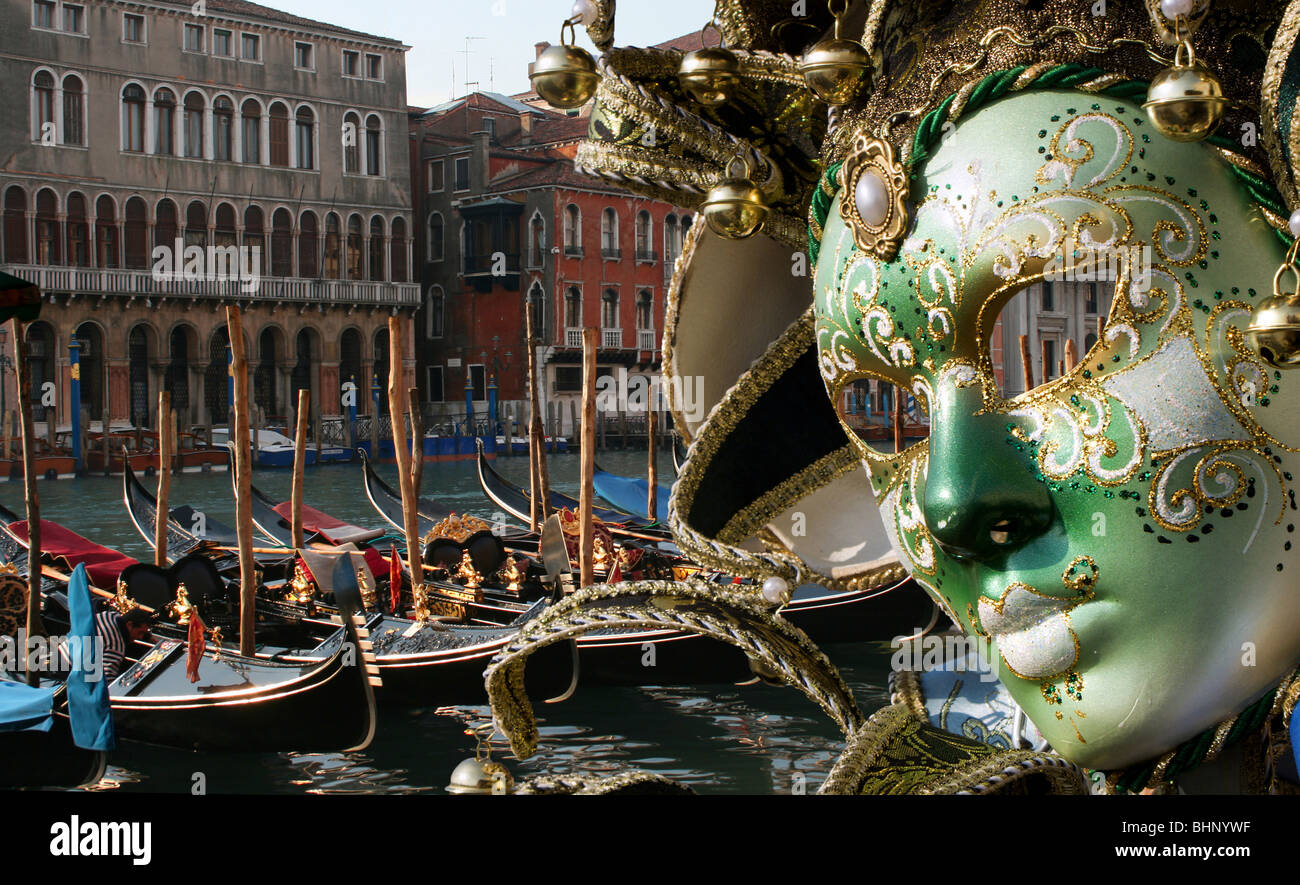 Masque de Venise - et canal Grande Banque D'Images
