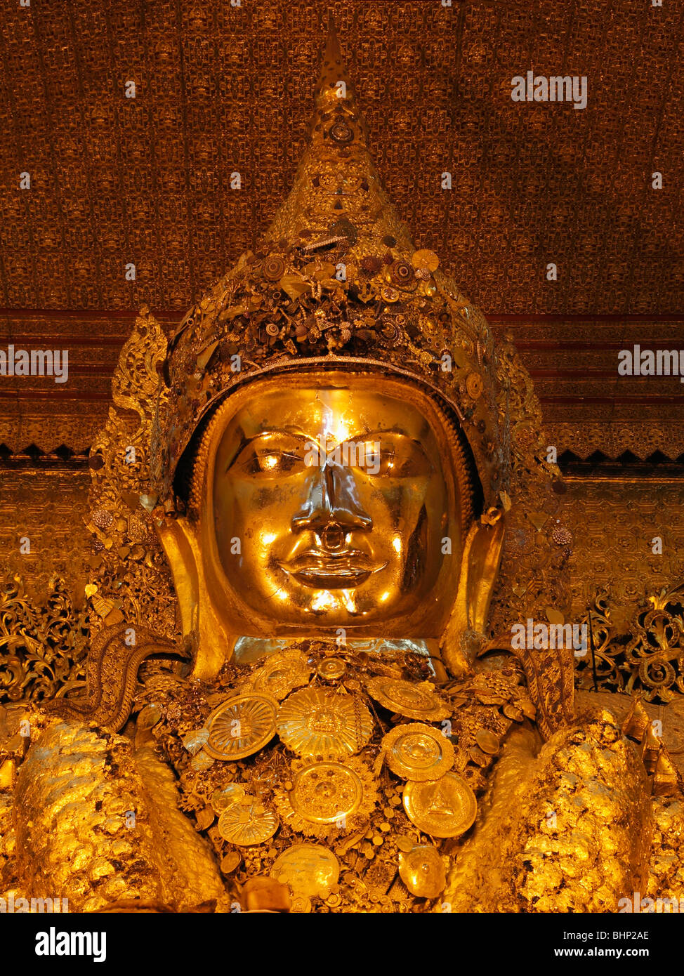 Le Myanmar, Birmanie, Mandalay, la Pagode Mahamuni, Bouddha, image Banque D'Images