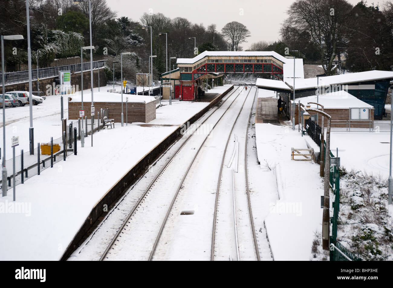 La gare de St Austell durant la tempête de neige de 2010. Banque D'Images