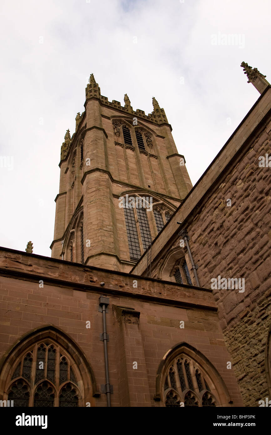 Voir l'église de Saint-Laurent, Ludlow, Angleterre Banque D'Images