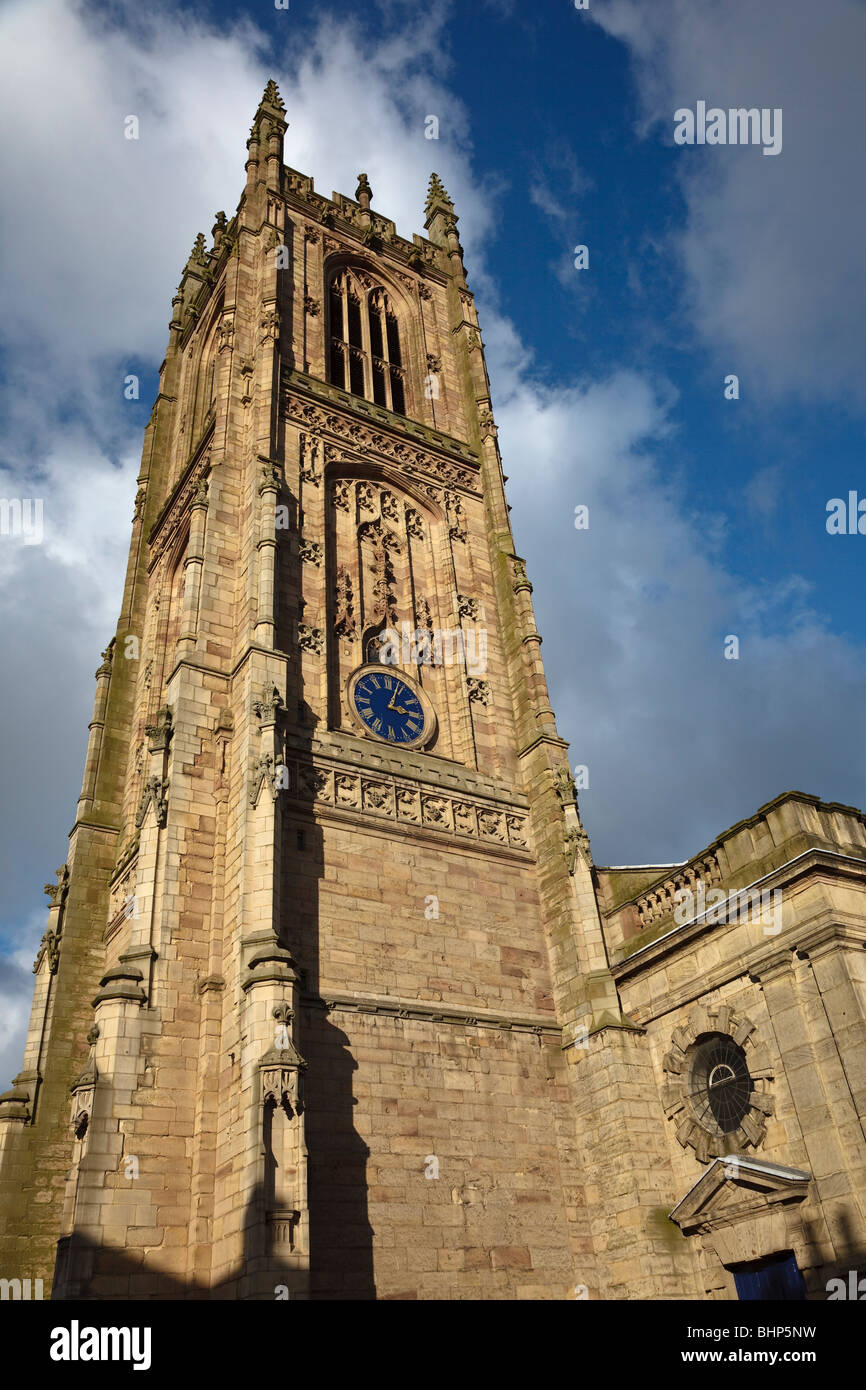 La tour de la cathédrale de Derby, England Banque D'Images