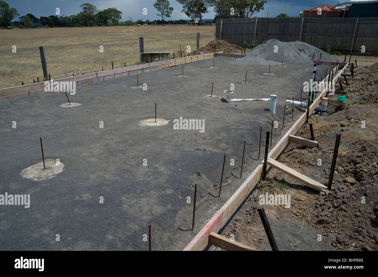 Site de construction avant de béton steel house Banque D'Images