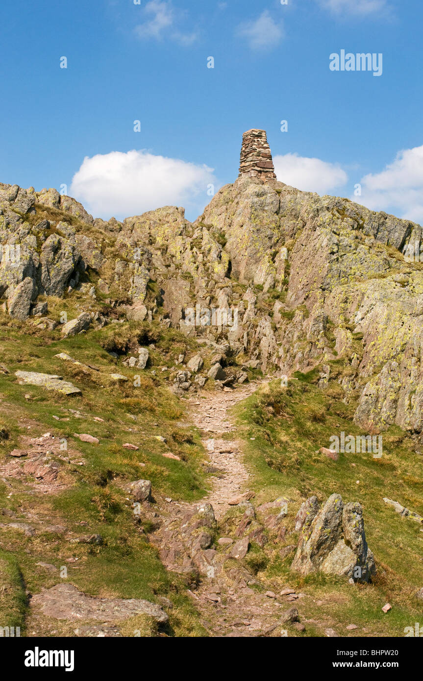 Trig point sur haut de Place est tombé, près de Ullswater, Lake District Banque D'Images