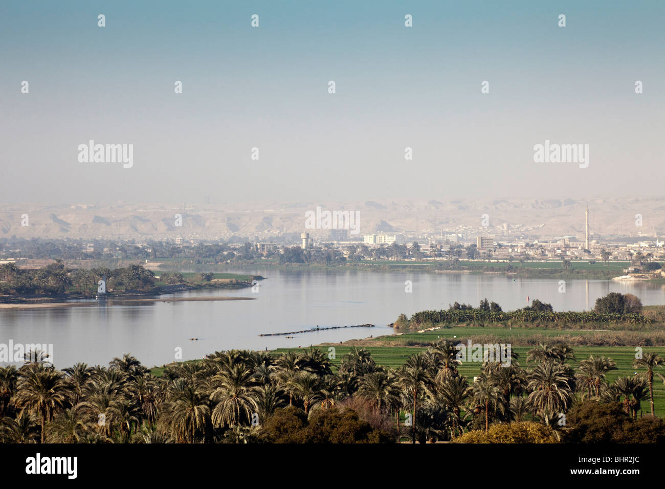 Vue sur le Nil au sud de Minya, Egypte Banque D'Images