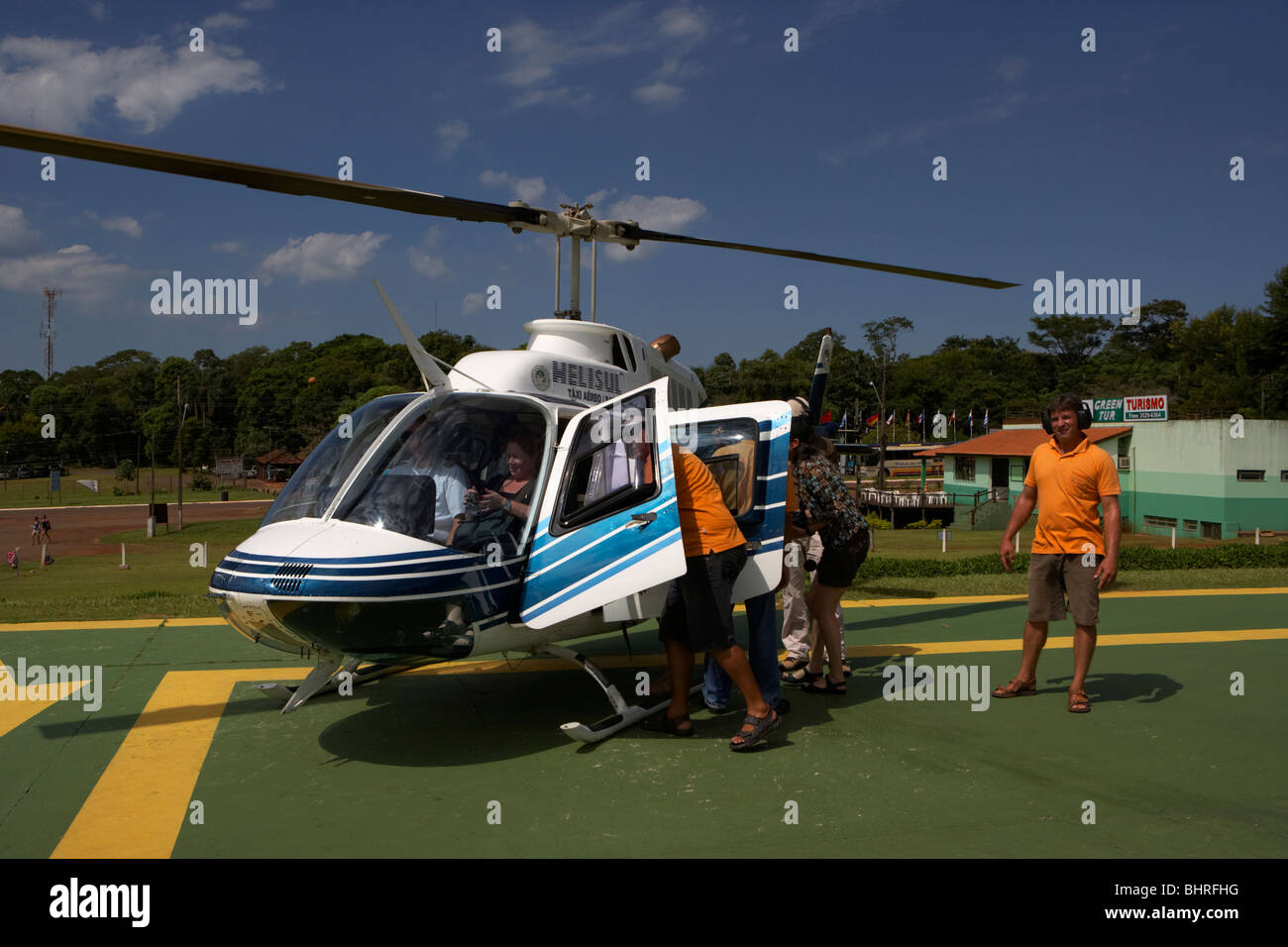 Helisul voyage touristique en hélicoptère au-dessus du parc national iguaçu Paraná, Brésil, Amérique du Sud, Banque D'Images