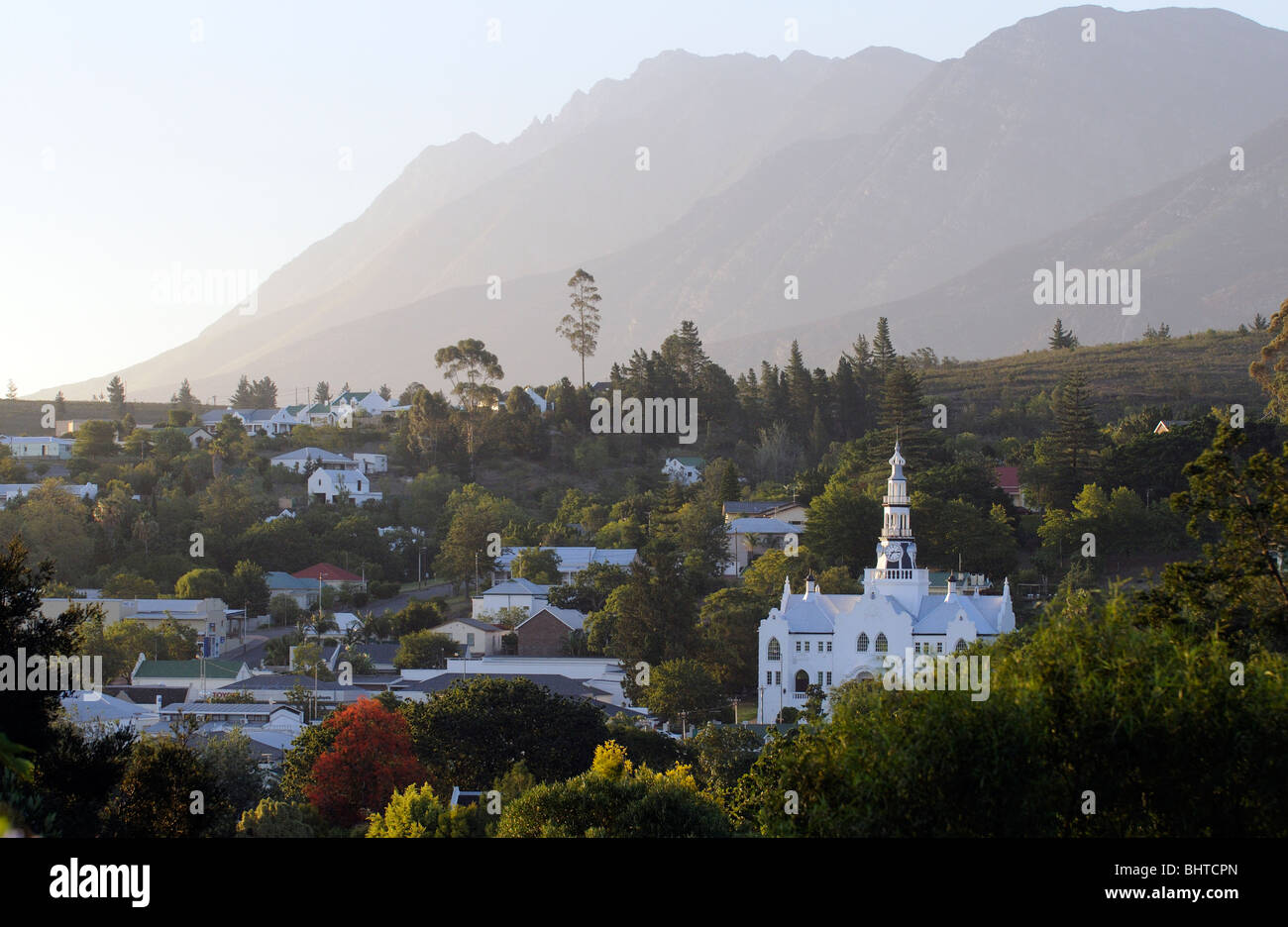 La réforme de l'Église néerlandaise à Swellendam western cape Afrique du Sud dominé par les monts Langeberg Banque D'Images