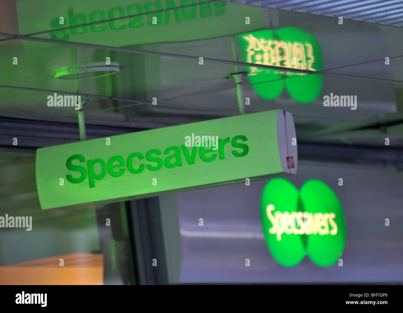 Specsavers signe Banque D'Images
