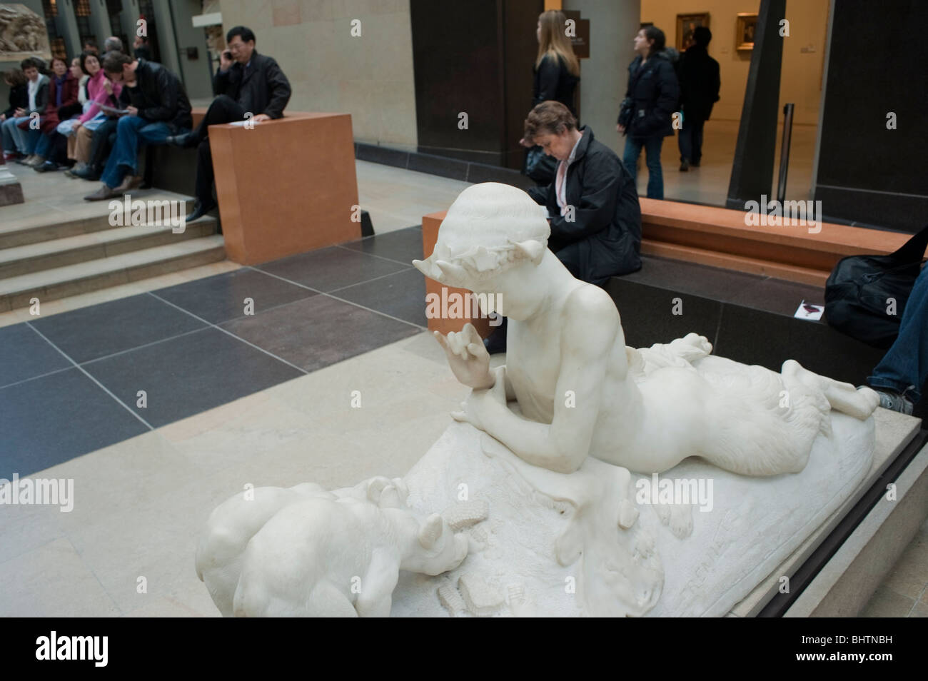 Paris, France - Sculpture néo-classique française présentée à l'intérieur du Musée d'Orsay, beaux-arts Banque D'Images