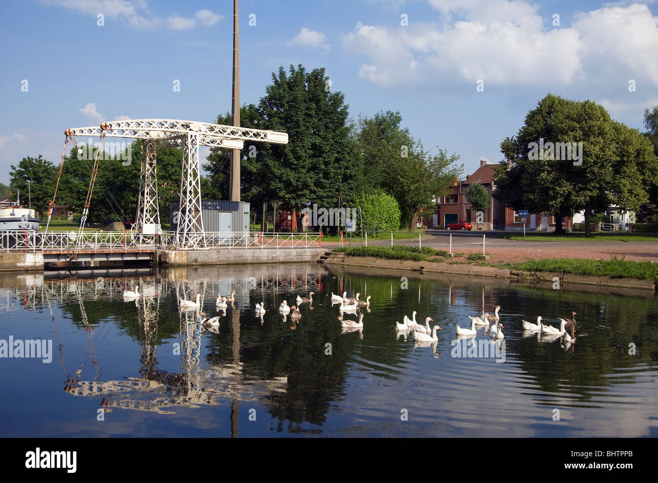 Canal du Centre, pont à bascule, la Province du Hainaut, Belgique Banque D'Images