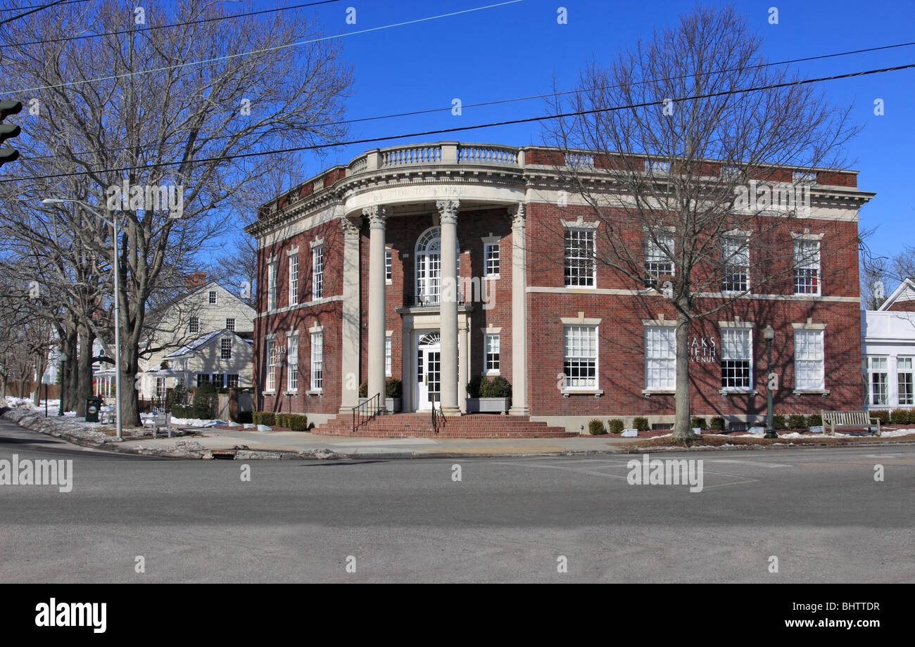 Grand magasin Saks Fifth Avenue, Southampton, Long Island, NY Banque D'Images