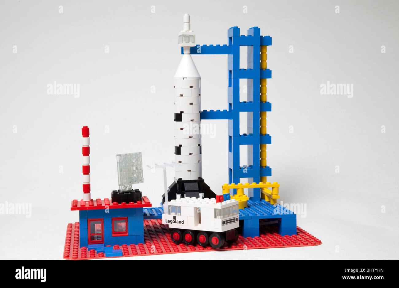 Ancien ensemble de jouets Lego station de lancement de fusées spatiales Banque D'Images