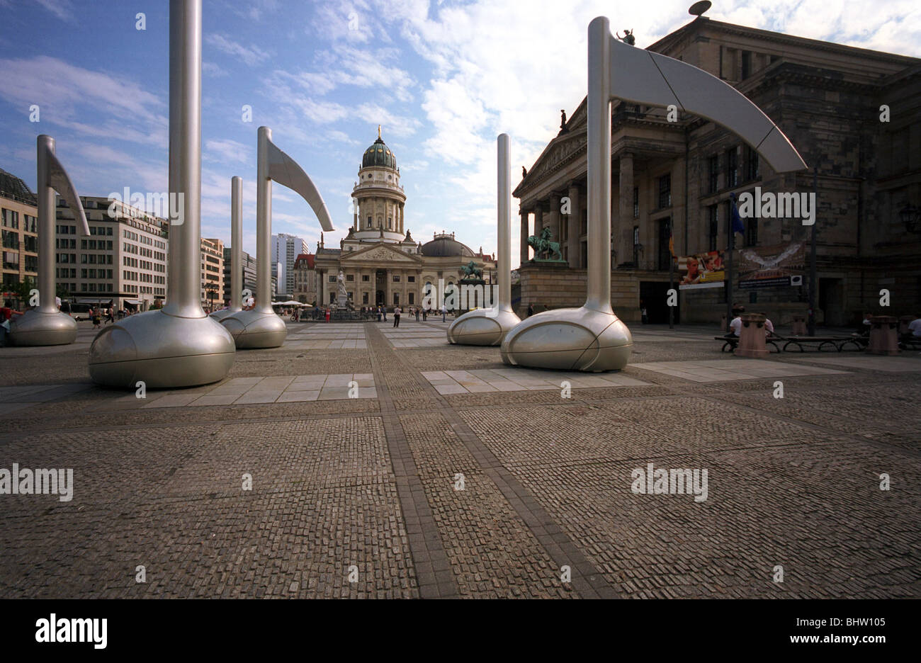 La sculpture des chefs-d'œuvre de la musique sur la place de Gendarmenmarkt à Berlin, Allemagne Banque D'Images