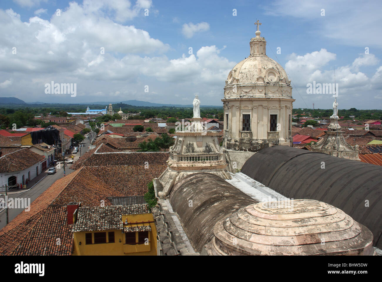 Vue depuis le clocher de l Église de Xalteva, Granada, Nicaragua Banque D'Images