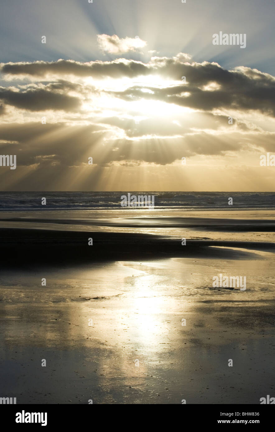 Coucher de soleil sur quatre-vingt-dix mile beach, en Nouvelle-Zélande Banque D'Images