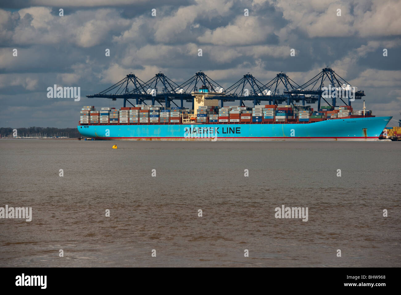 L'Ebba Maersk dans le port de Felixstowe, Suffolk, UK. Lancé en 2007, elle est plus grand porte-conteneurs au monde. Banque D'Images