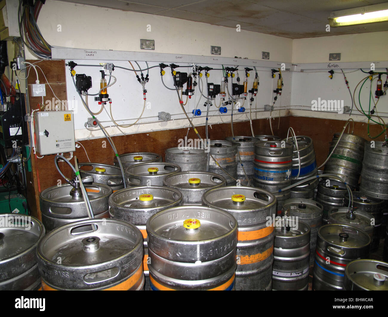 Équipements cave à bière Banque D'Images