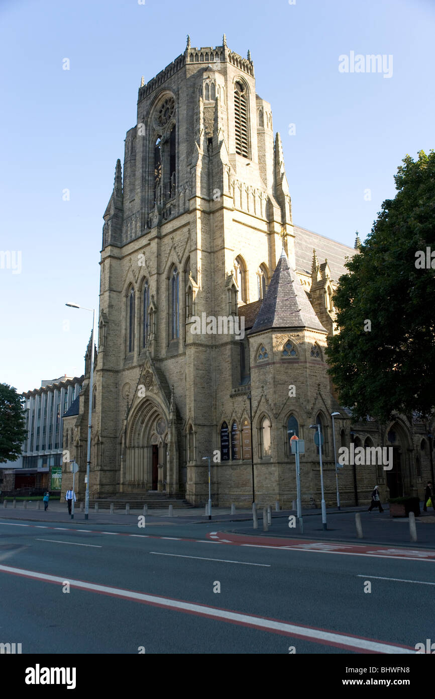 Église Saint Nom sur Oxford Road dans le complexe de l'Université de Manchester Banque D'Images