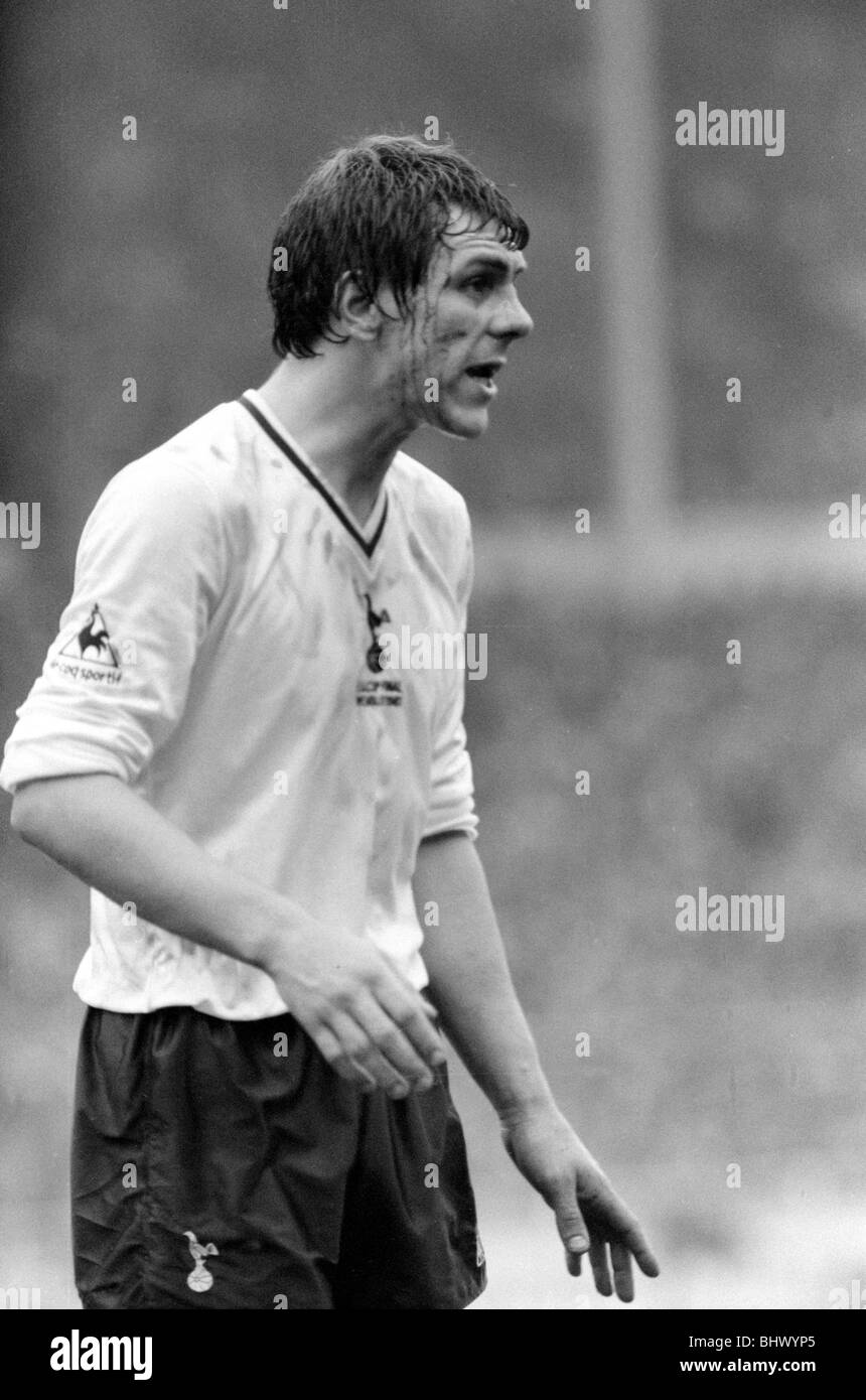 Graham Roberts d'éperons avec du sang provenant d'une coupure sur sa tête. Finale de la FA Cup replay 1981. Tottenham Hotspur 3 v. Banque D'Images
