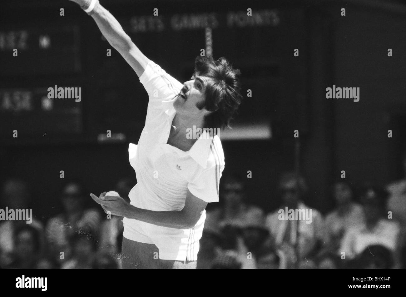 Wimbledon 1976. Ilie Nastase contre Ramirez. 1er juillet 1976. Banque D'Images