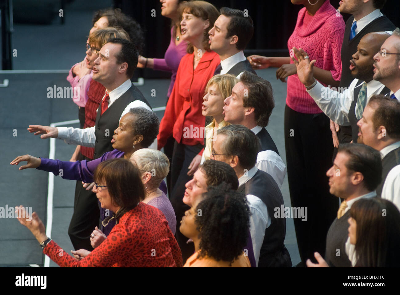 Pathmark Gospel Choir la concurrence dans le World Financial Center à New York Banque D'Images