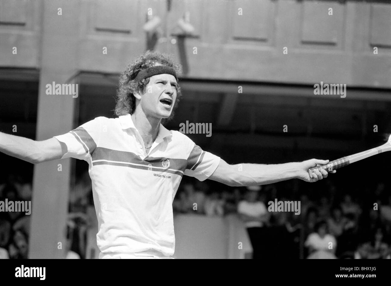 Wimbledon Tennis 1er Jour : John McEnroe en action. Juin 1981 81-3536-024 Banque D'Images