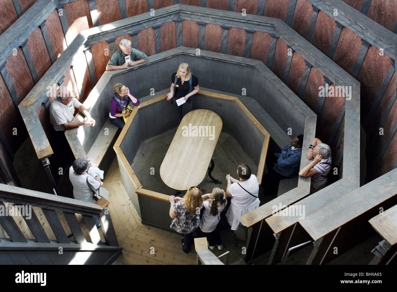 Visite guidée, Theatrum Anatomicum / théâtre anatomique, Musée Gustavianum, Uppsala, Suède Banque D'Images