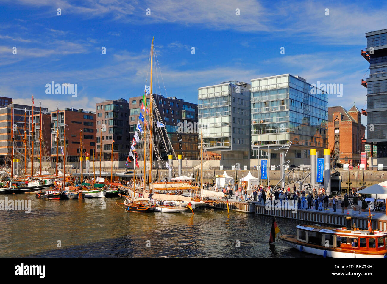 Le Tall Ship Harbour dans Sandtorhafen, Harbour City, Hambourg Banque D'Images