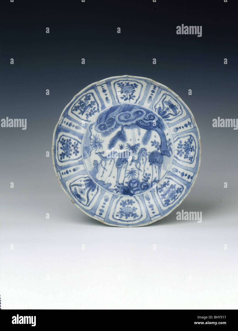 Kraak dish with deer et 'Y', rochers en forme de dynastie Ming, Chine, c1580-1600. Artiste : Inconnu Banque D'Images