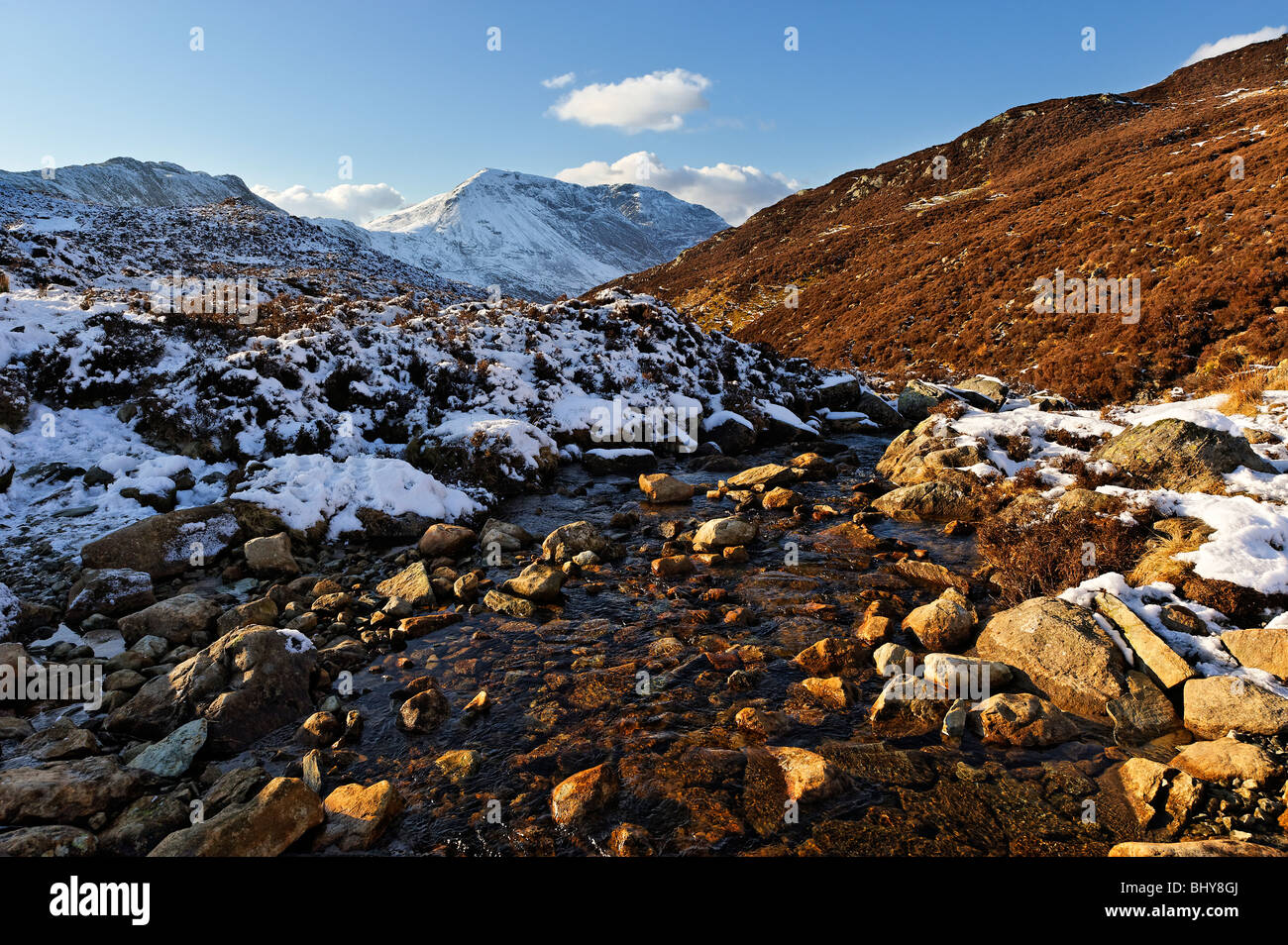 Warnscale Fleetwith Beck dans la zone au-dessus de la lande à l'anglais du Lake District. Banque D'Images