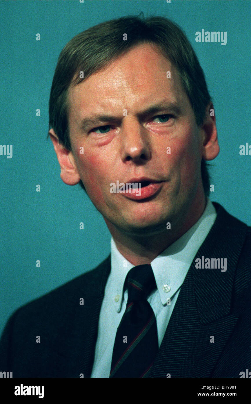 FRANCIS MAUDE MP secrétaire financier 11 décembre 1991 Banque D'Images